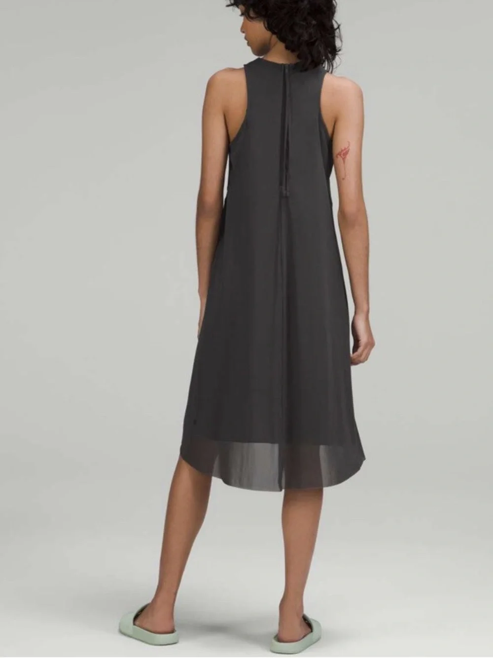 Lululemon Mesh Overlay High-Neck Dress ~ Sz 8 ~ Graphite Gray